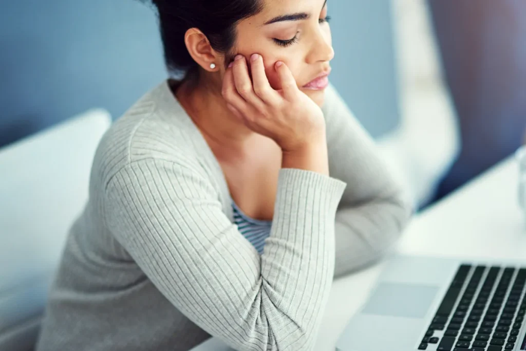 Can Menopause Make You Tired? Causes & Energy Tips 